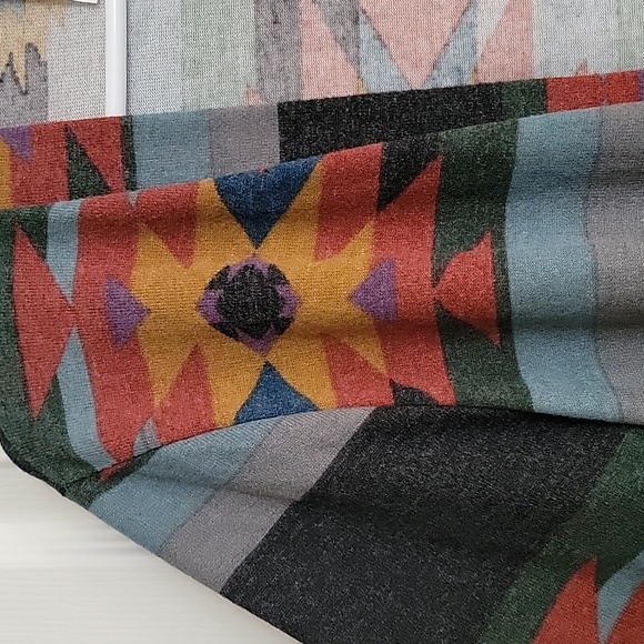 Aztec cardigan size medium - Picture 2 of 6